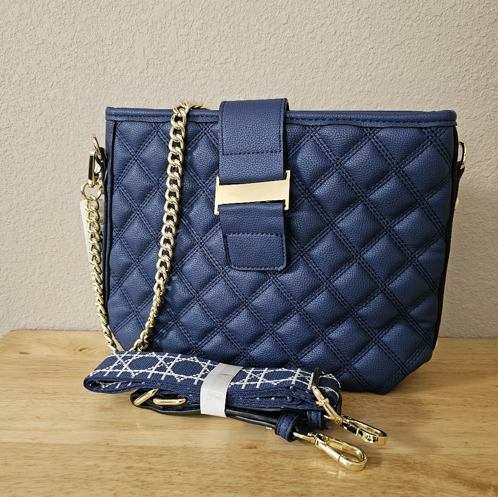 Quilted Chain Shoulder Bag